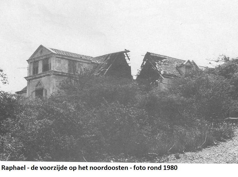 26. Raphael voorzijde op het noordoosten rond 1980